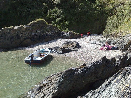 Beach West of Bosahan Cove, Cornwall